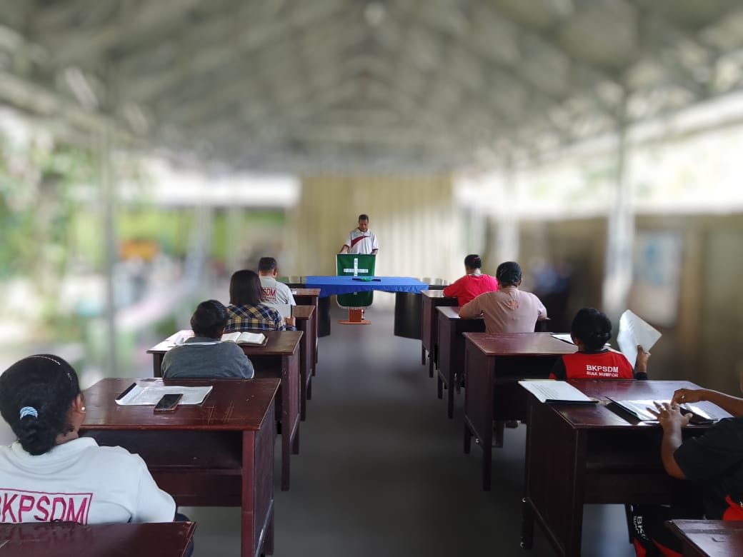 IBADAH AKHIR MINGGU KERJA , DI BULAN NOVEMBER